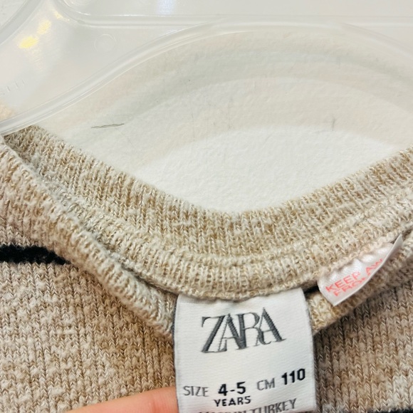 Zara girls cream black stripe ruffle sweater size 4-5 - Picture 3 of 5
